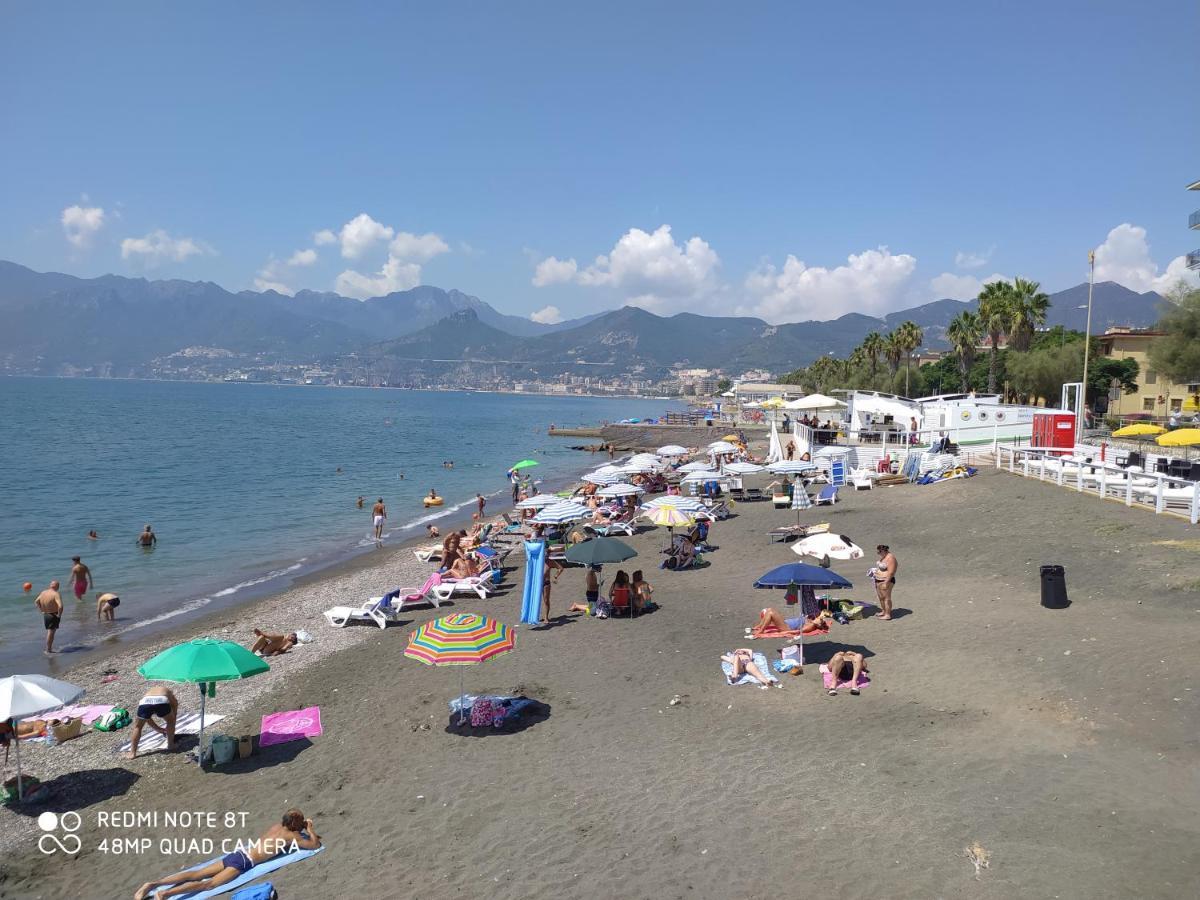 Holiday Home Casa Vacanze Salerno Exteriör bild
